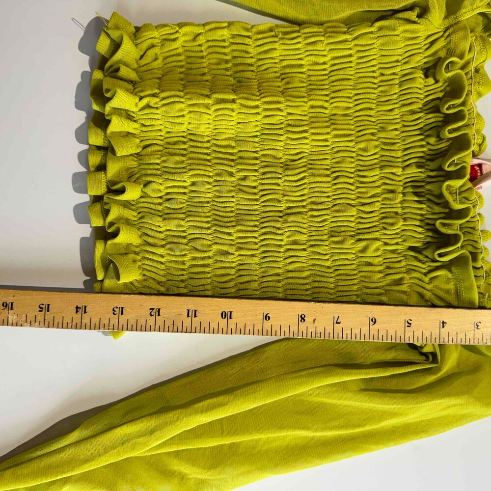 Lisa Says Gah Green Off Shoulder Ruched Smocked Crop Top Small Cropped Stretchy - Picture 7 of 9